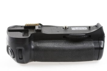 Nikon MB-D10 Batteriegriff für Nikon D300/D700 - #2108901