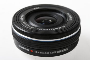Olympus M.Zuiko Digital ED 14-42mm f/3,5-5,6 EZ : Schwarz - #46956