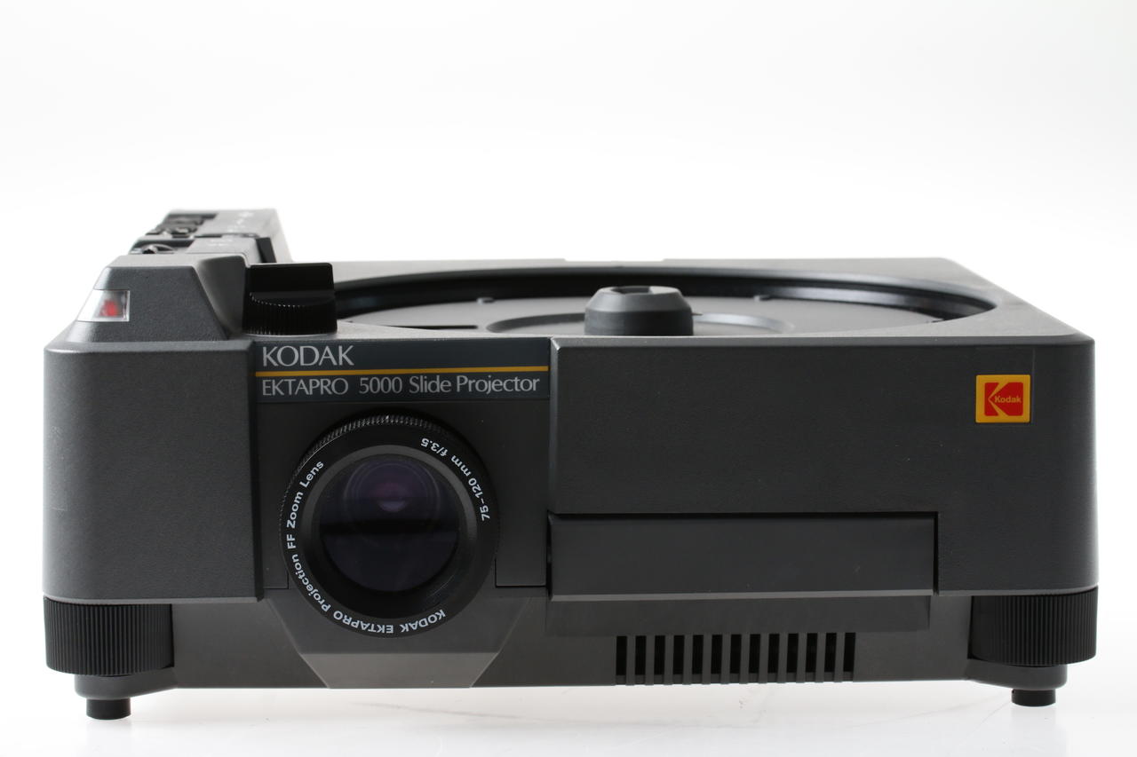 Kodak Ektapro 5000 Projektor mit Pro-Cinelux XY PC 90mm