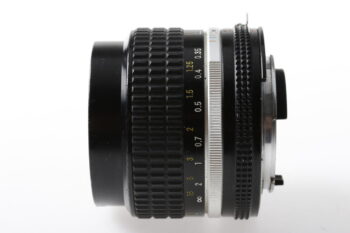 Nikon MF 35mm f/2,8 AI-S - #562647