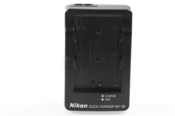 Nikon MH-18a Quick Charger mit EN-EL3e Akku
