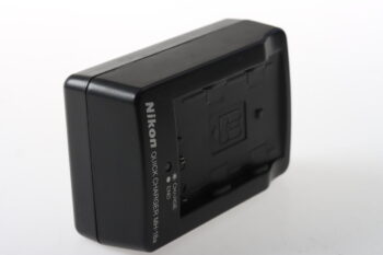 Nikon MH-18A Quick charger