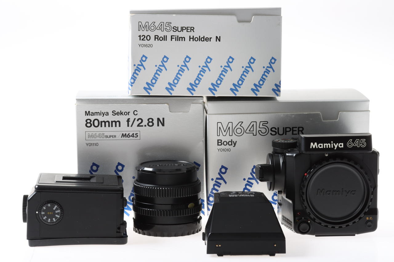 Mamiya 645 Super mit Sekor C 80mm f/2,8 - #221830