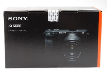 Sony Alpha 6600 mit 18-135mm f/5,0-6,5 OSS