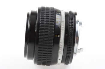 Nikon MF 50mm f/1,2 Objektiv - #330478
