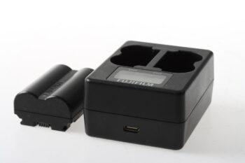 FUJIFILM BC-W235 Doppel Ladegerät mit W235 Akku