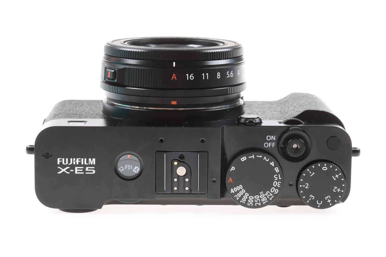 FUJIFILM X-E5 mit XF 23mm f/2,8 R WR - schwarz - #50010985