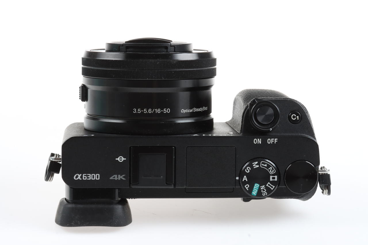 Sony Alpha 6300 mit E PZ 16-50mm OSS - #3864630
