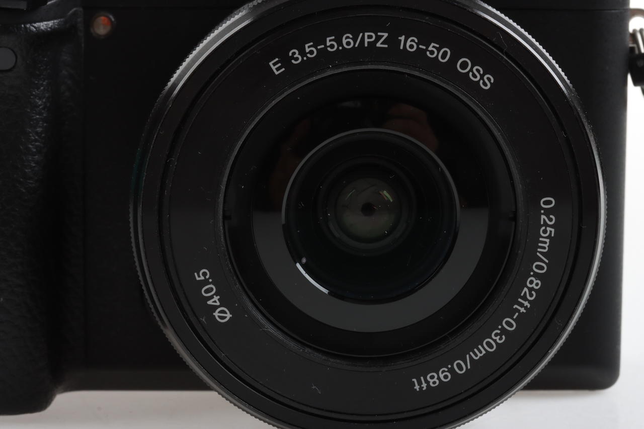 Sony Alpha 6300 mit E PZ 16-50mm OSS - #3864630