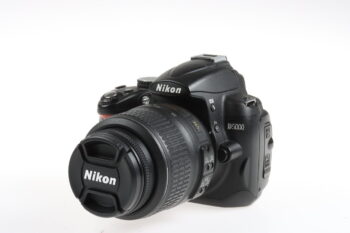 Nikon D5000 mit AF-S DX 18-55mm f/3,5-5,6 G VR - #6679314