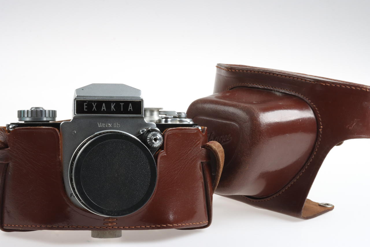 Ihagee EXAKTA Varex IIb mit TESSAR 50mm f/2,8 - #1042700