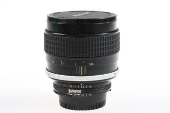 Nikon MF 85mm f/1,4 AI-S - #233579