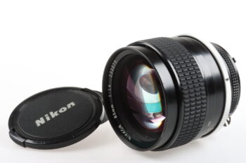 Nikon MF 85mm f/1,4 AI-S - #233579
