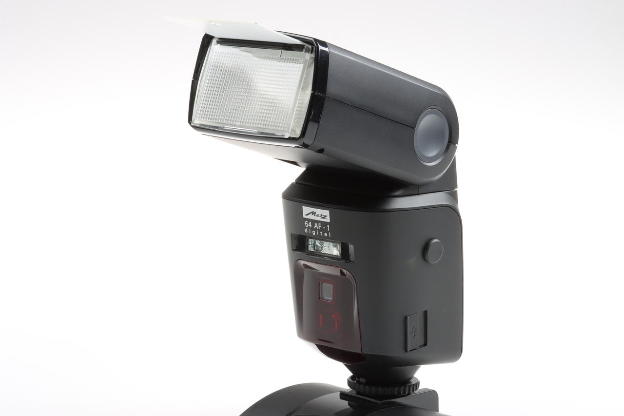 Metz 64 AF-1 Digital mit Walimex Power Porta für Nikon