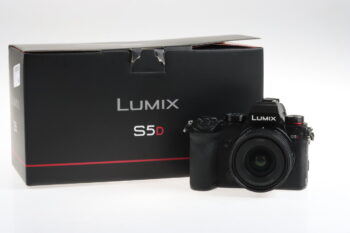 Panasonic S5D mit 18-40mm f/4,5-6,3 - #0015630