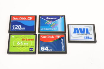 CF-Karten - 5 Stück (1x32MB, 2x64MB, 2x128MB)
