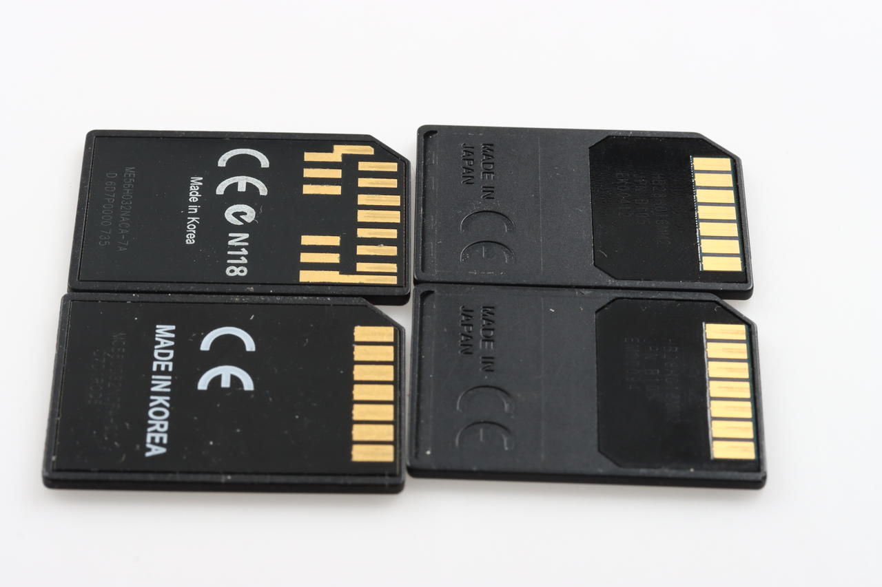 Canon MultiMedia Card 4 Stück (2x 16MB, 2x 32MB)