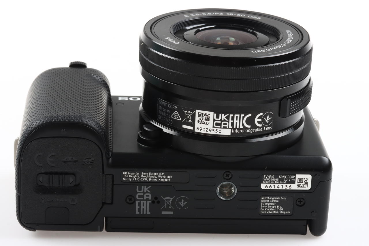 Sony ZV-E10 mit E PZ 16-50mm OSS - spiegellose Digitalkamera - #6614136