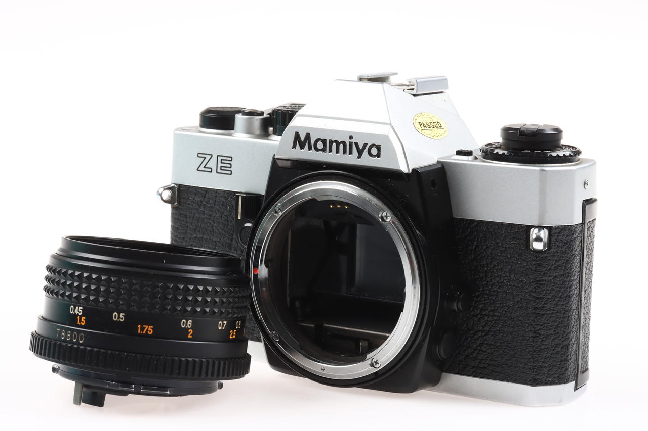 Mamiya ZE mit Sekor 50mm f/2,0 Auto - #352791