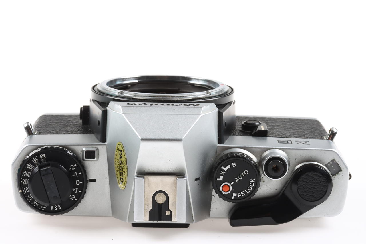 Mamiya ZE mit Sekor 50mm f/2,0 Auto - #352791