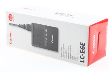 Canon Ladegerät / Battery Charger LC-E6E