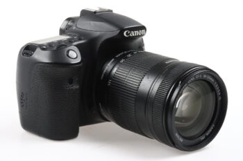 Canon EOS 60D mit EF-S 18-135mm f/3,5-5,6 IS - #1581051150
