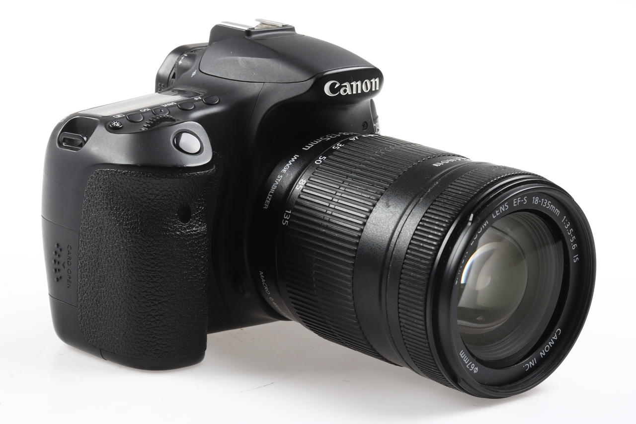 Canon EOS 60D mit EF-S 18-135mm f/3,5-5,6 IS - #1581051150