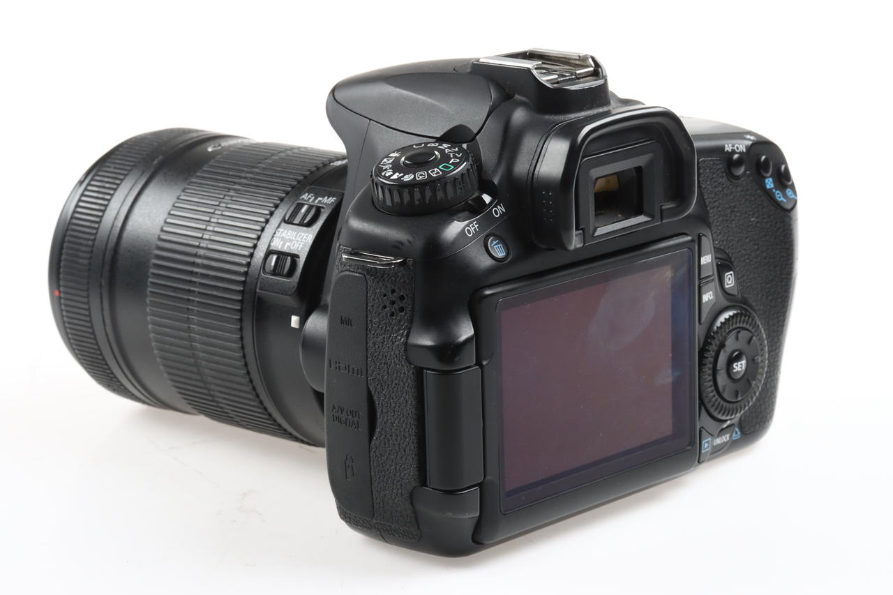 Canon EOS 60D mit EF-S 18-135mm f/3,5-5,6 IS - #1581051150