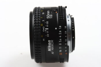 Nikon AF 50mm f/1,8 - #4520281
