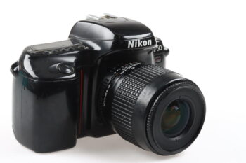 Nikon F50 mit AF 35-80mm f/4,0-5,6 D - #2056335