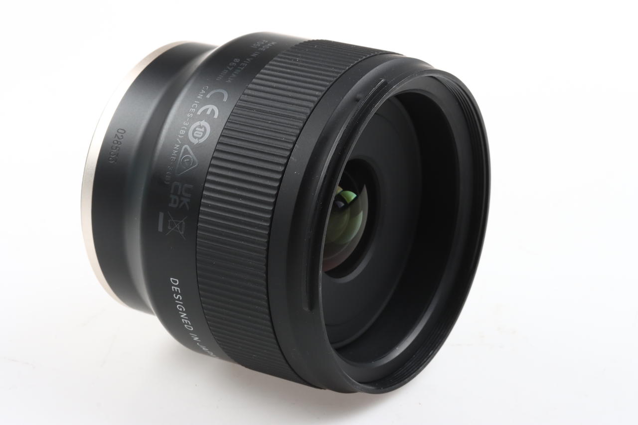 Tamron 24mm f/2,8 Di III OSD M1:2 für Sony FE