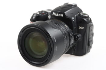 Nikon D90 mit AF-S DX 18-105mm f/3,5-5,6 G ED VR - #6376047