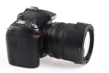 Nikon D90 mit AF-S DX 18-105mm f/3,5-5,6 G ED VR - #6376047