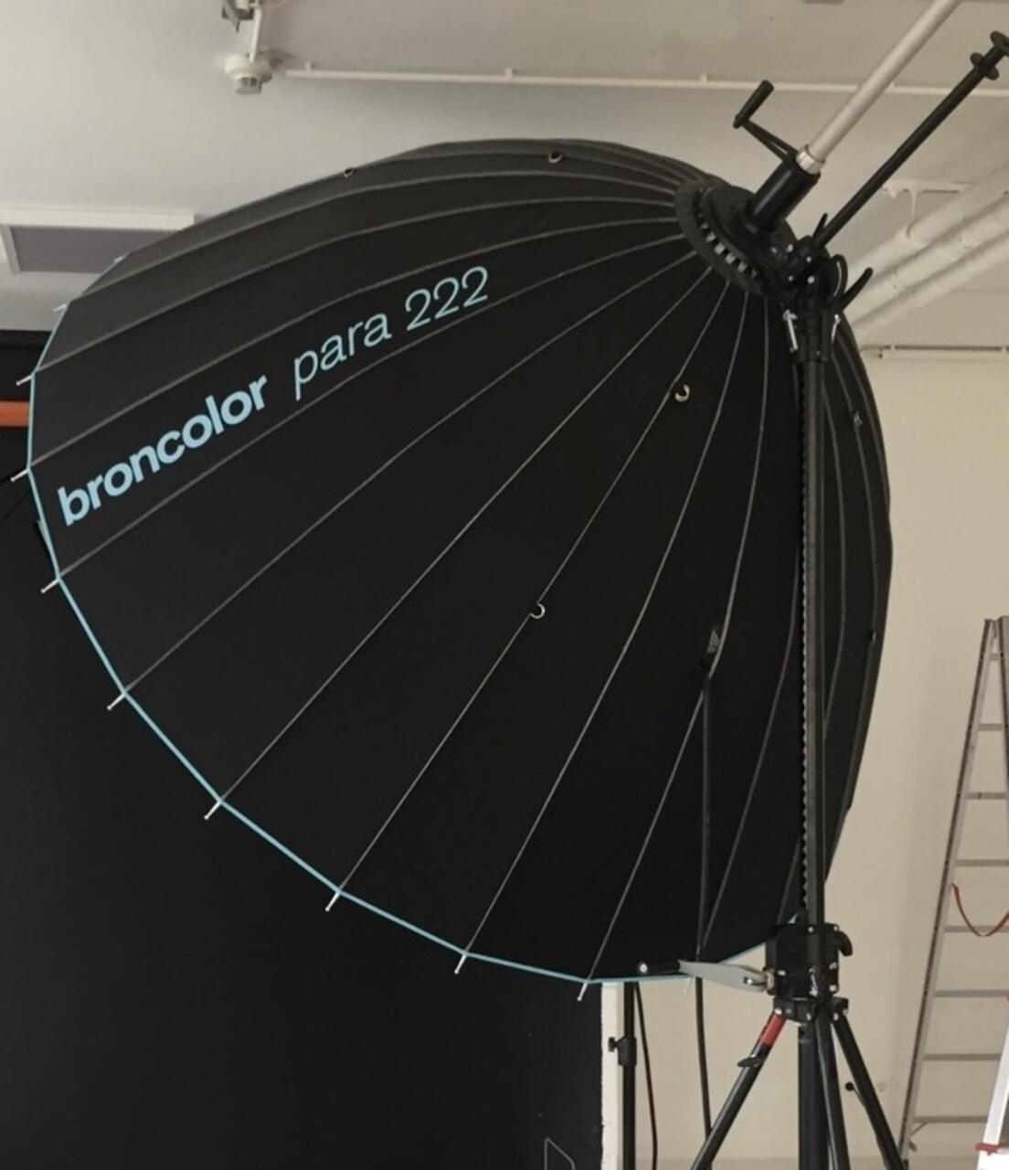 Broncolor Para 222 - Parabolreflektor inkl. Profoto Adapter