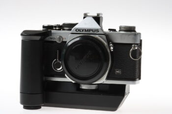 Olympus OM-2 mit Winder