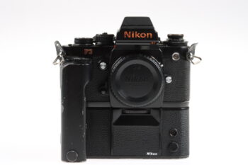 Nikon F3 HP mit Zubehörpaket - #1818906