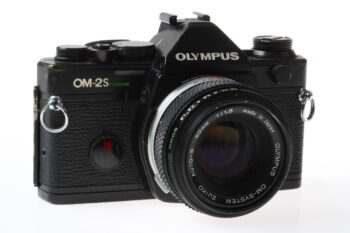 Olympus OM-2s Program mit OM 50mm 1,8 - #1007562