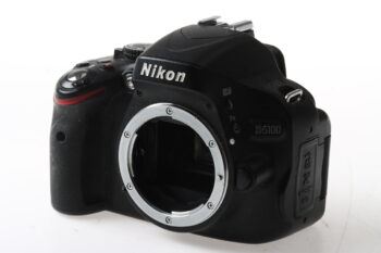 Nikon D5100 Gehäuse - ohne Ladegerät - #6843195