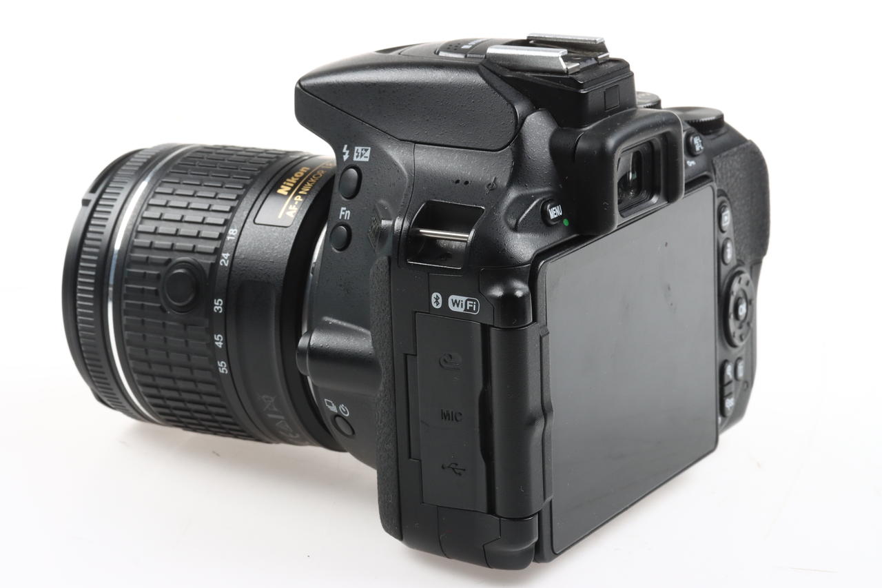 Nikon D5600 mit AF-P Nikkor 18-55mm 3,5-5,6 VR - #6285561
