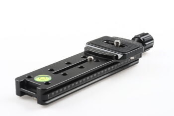 Stativplatte für Makroschlitten / Länge rund 134mm