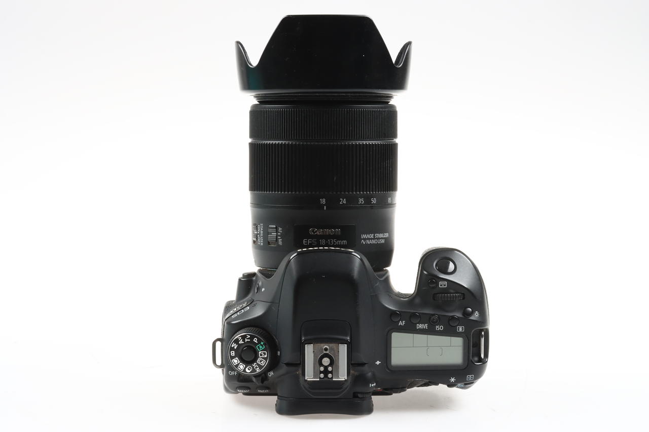 Canon EOS 80D mit EF-S 18-135mm Nano IS USM - #043021003065