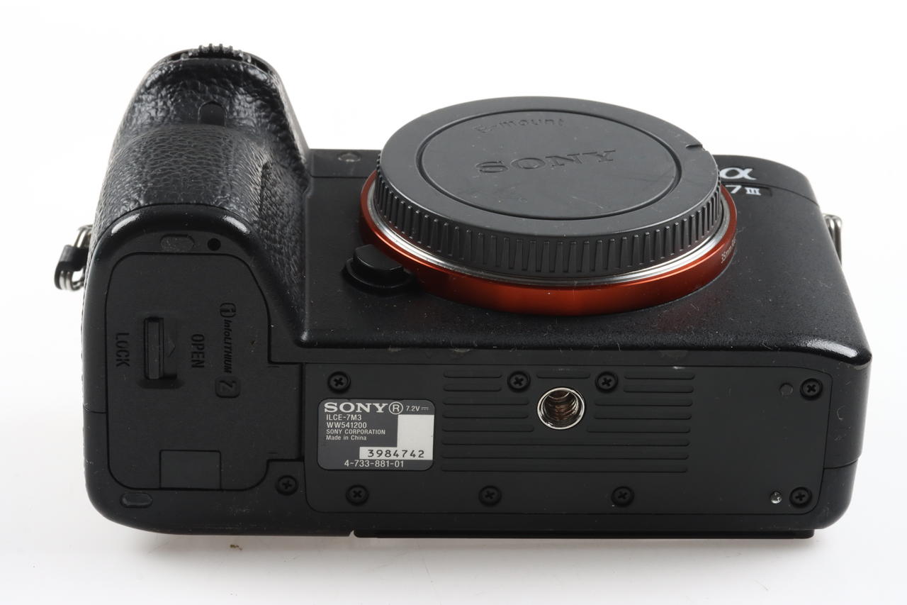 Sony Alpha 7 III mit FE 28-70mm f/3,5-5,6 - #3984742