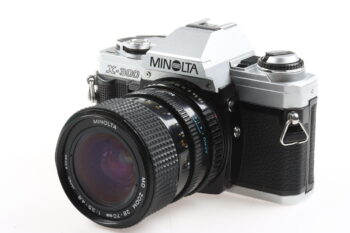 Minolta X-300 mit MD 28-70mm f/3,5-4,8 - #1087250