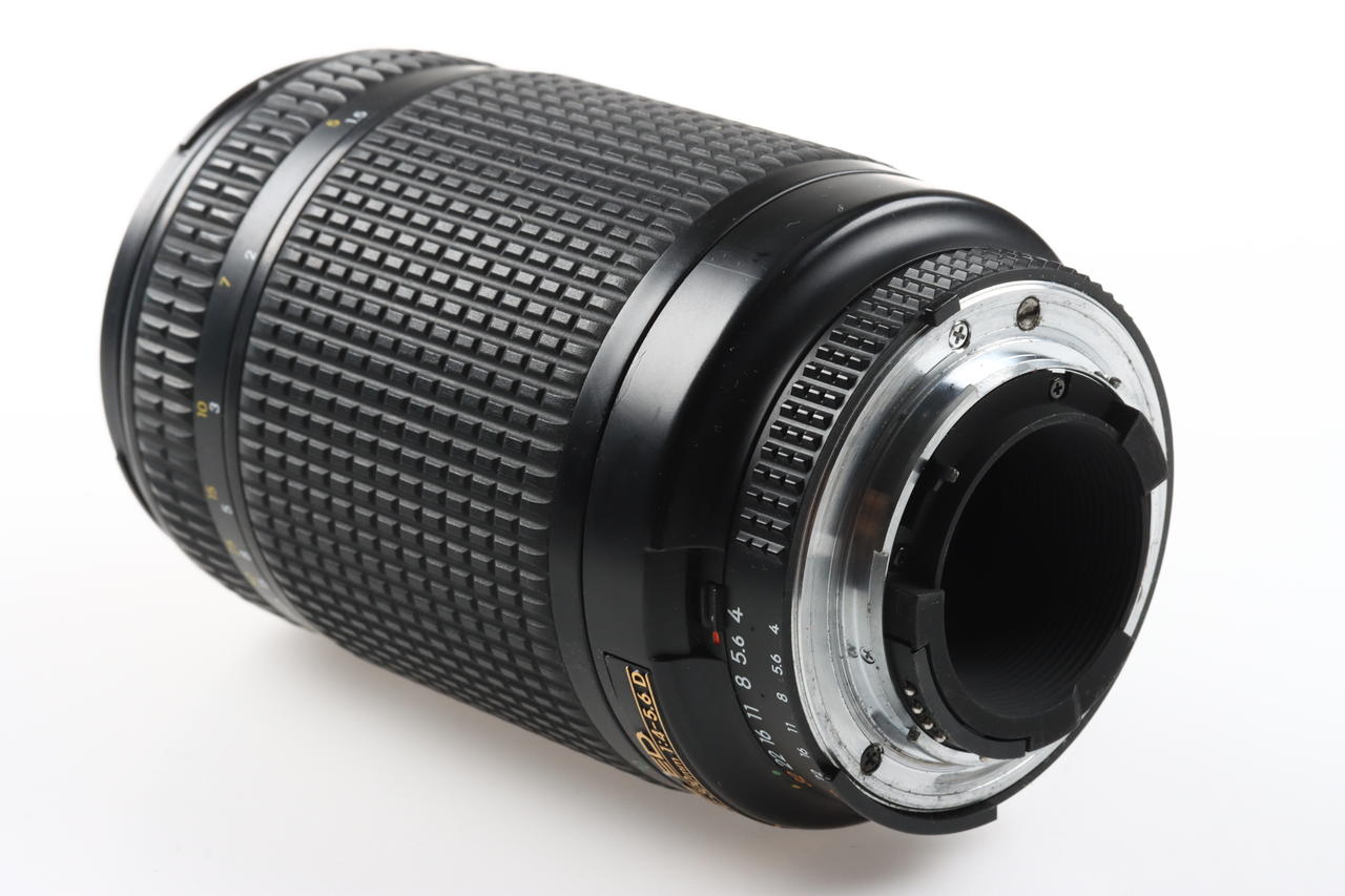 Nikon AF NIKKOR 70-300mm f/4,0-5,6 D ED - #252540