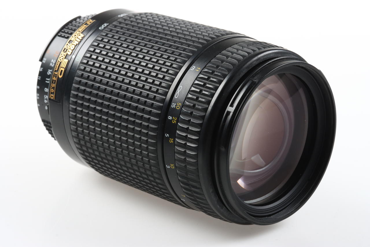 Nikon AF NIKKOR 70-300mm f/4,0-5,6 D ED - #252540