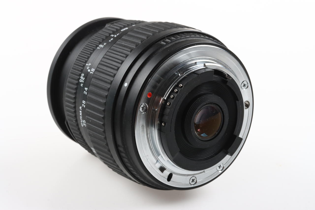 SIGMA 18-50mm f/3,5-5,6 DC für Nikon F (DX) - #1023126