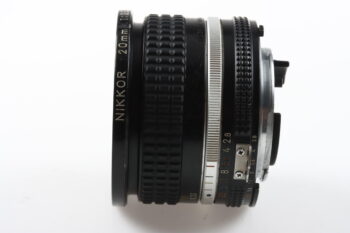 Nikon MF 20mm f/2,8 Ai-S