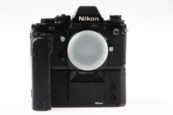 Nikon F3 Gehäuse mit Zubehörpaket - #1664031