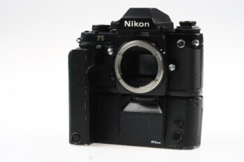 Nikon F3 Gehäuse mit Zubehörpaket - #1664031