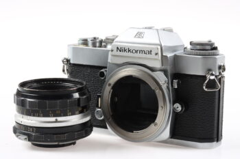 Nikon Nikkormat EL mit 50mm f/2,0 - #5206075